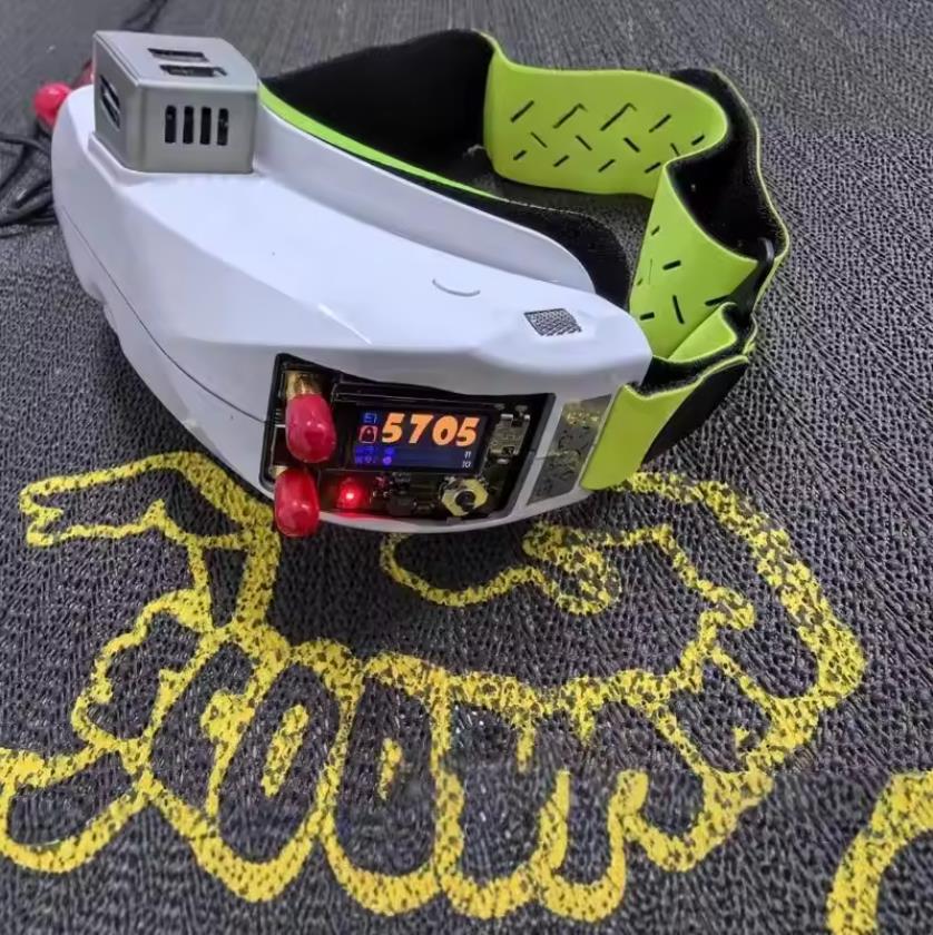 Moduł analogowy nadajnika-odbi – Foxeer Reaper Extreme 2.5W Vtx recenzja i cena